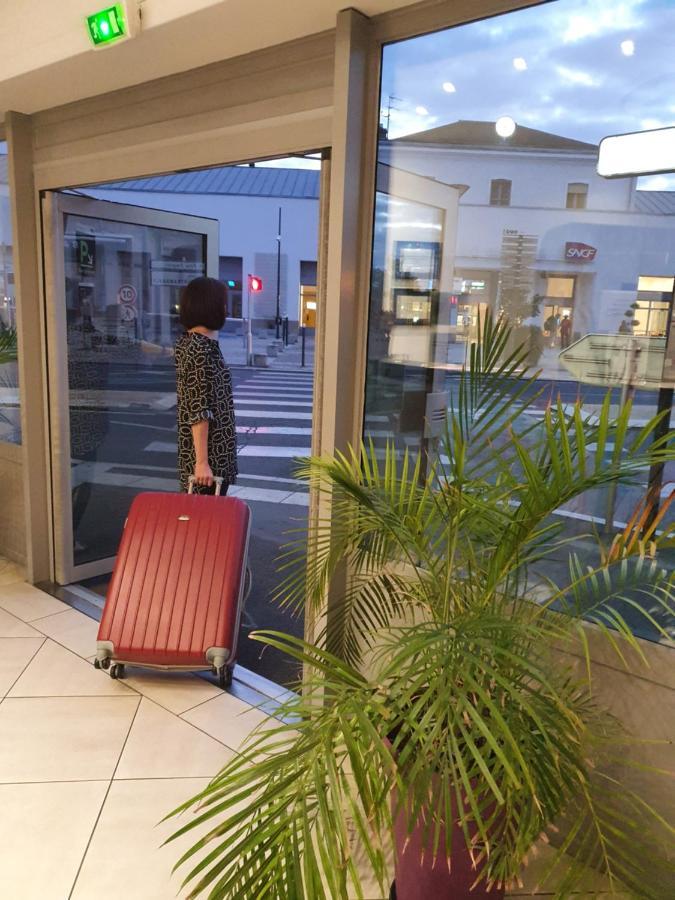 Brit Hotel Confort Nevers Centre Gare Eksteriør billede