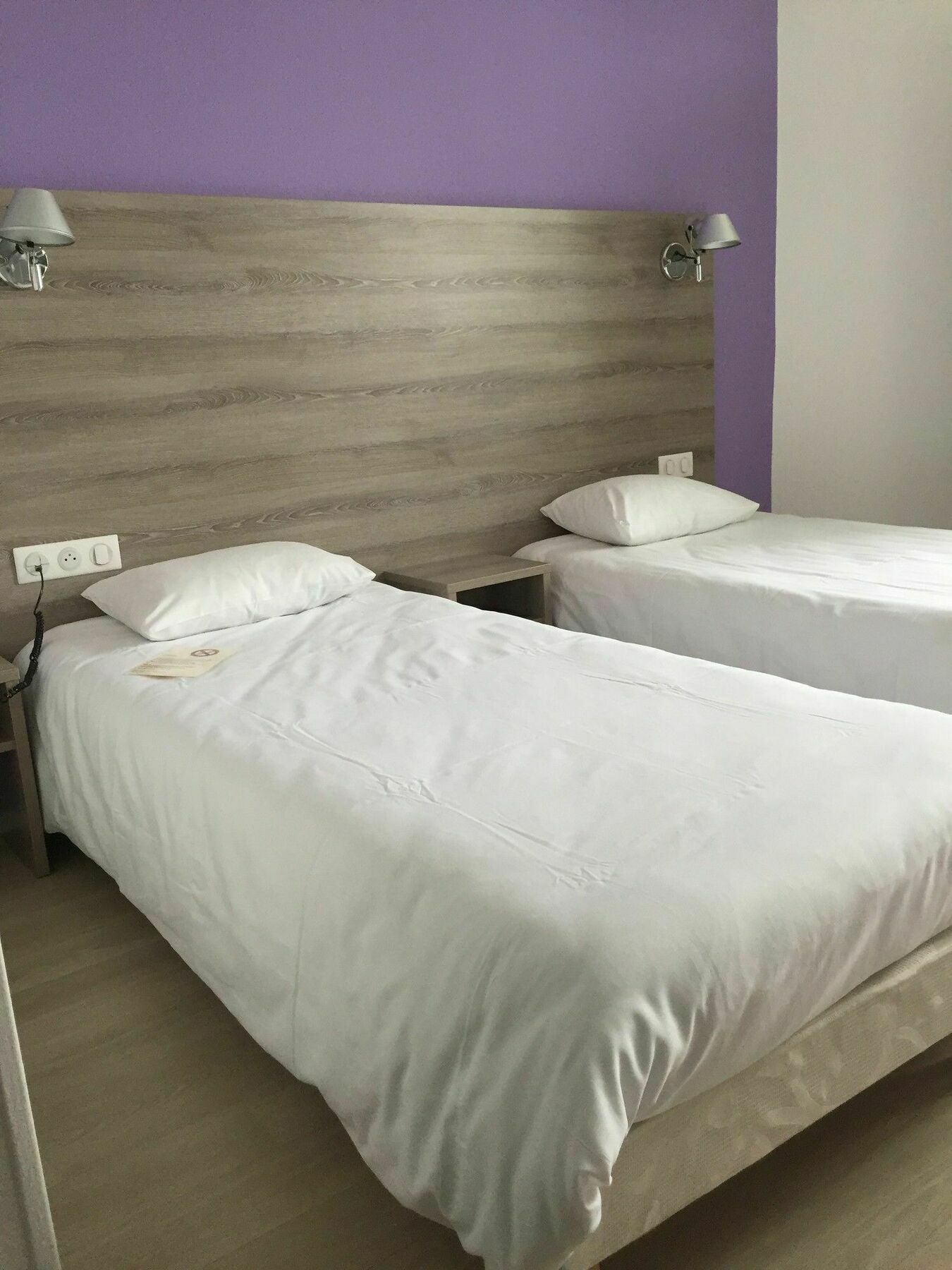 Brit Hotel Confort Nevers Centre Gare Eksteriør billede